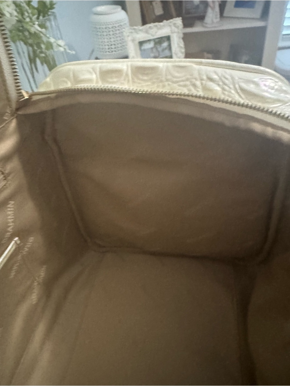 Brahmin Talulla Travel bag Milk Color (Tia tote now listed separately) - Picture 6 of 11